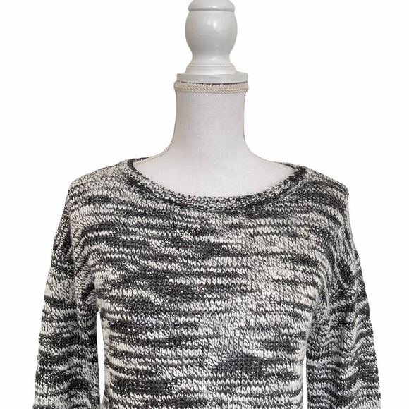 Alice and Olivia Crew Neck Sweater - Picture 4 of 7